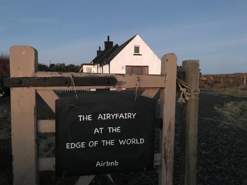 Апартаменты The Airyfairy At The Edge Of The World Skigersta Экстерьер фото